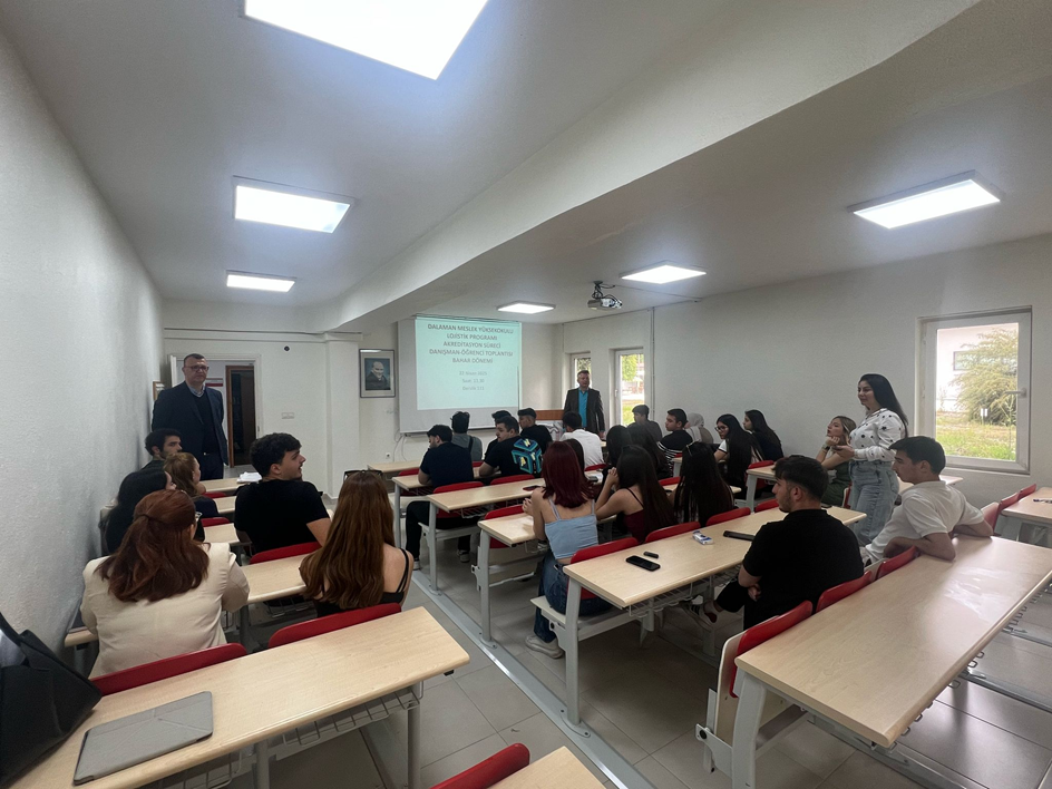 On April 22, 2025, a meeting was held with the participation of the Logistics Programme's 1st and 2nd year students and lecturers. At the meeting, it was aimed to improve the quality of the programme by taking the opinions and suggestions of the students regarding the education program.