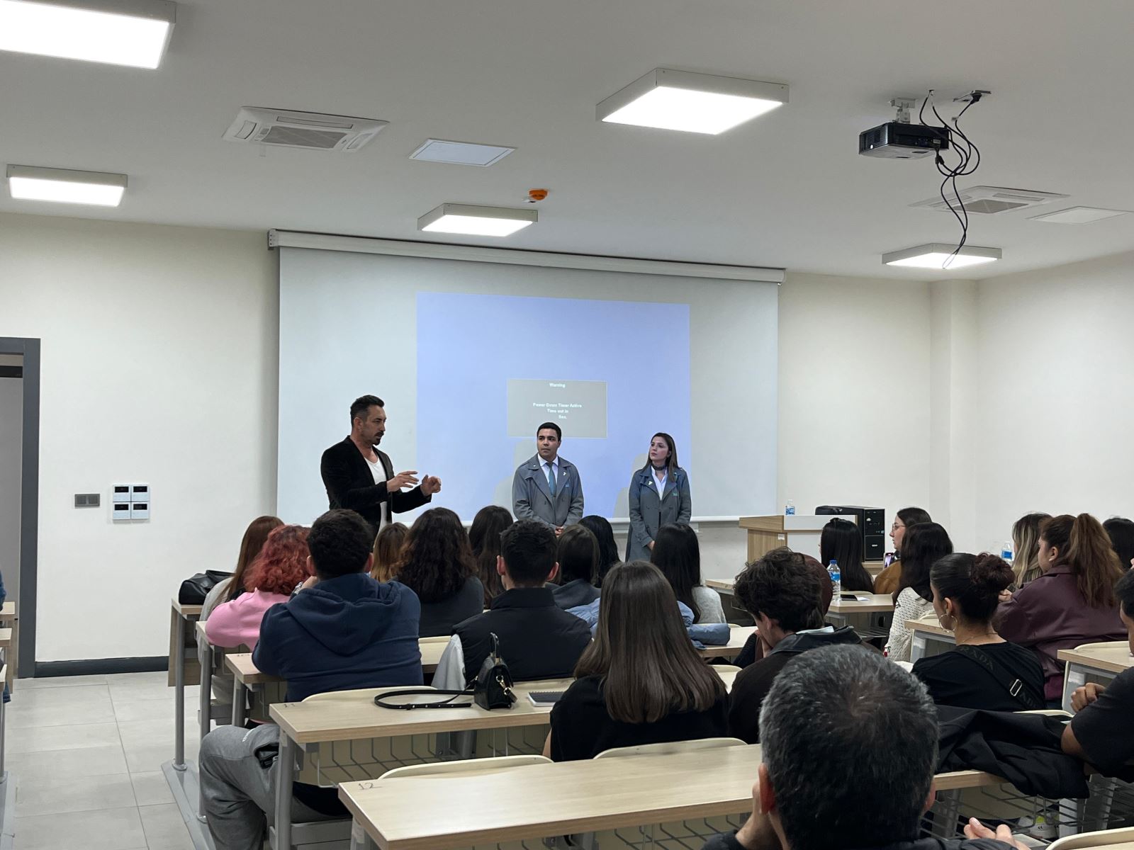 On November 26, 2025, Esra KARLIDAĞ and Osman Can ÇAPAR, who graduated from our university's Civil Aviation Transportation Management Program in previous years, met with students from our program at the Graduate-Student Reunion Conference. During the conference, they shared their post-graduation work experiences in the aviation industry with the students, answered their questions, and offered advice.